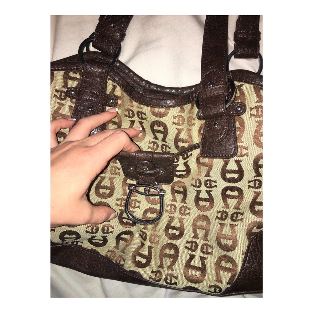 Purse - Picture 3 of 7